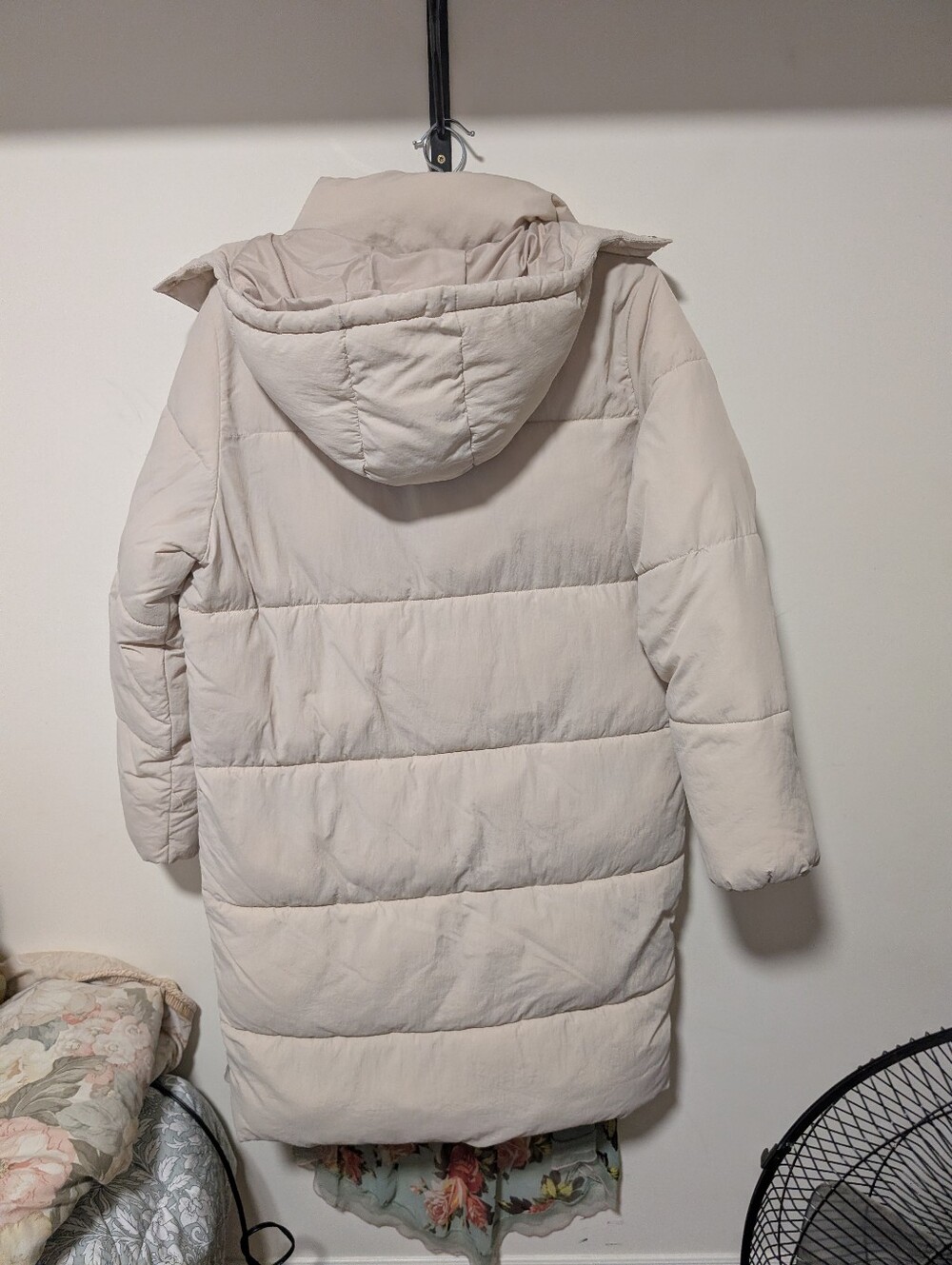 H&M Beige Puffer Jacket